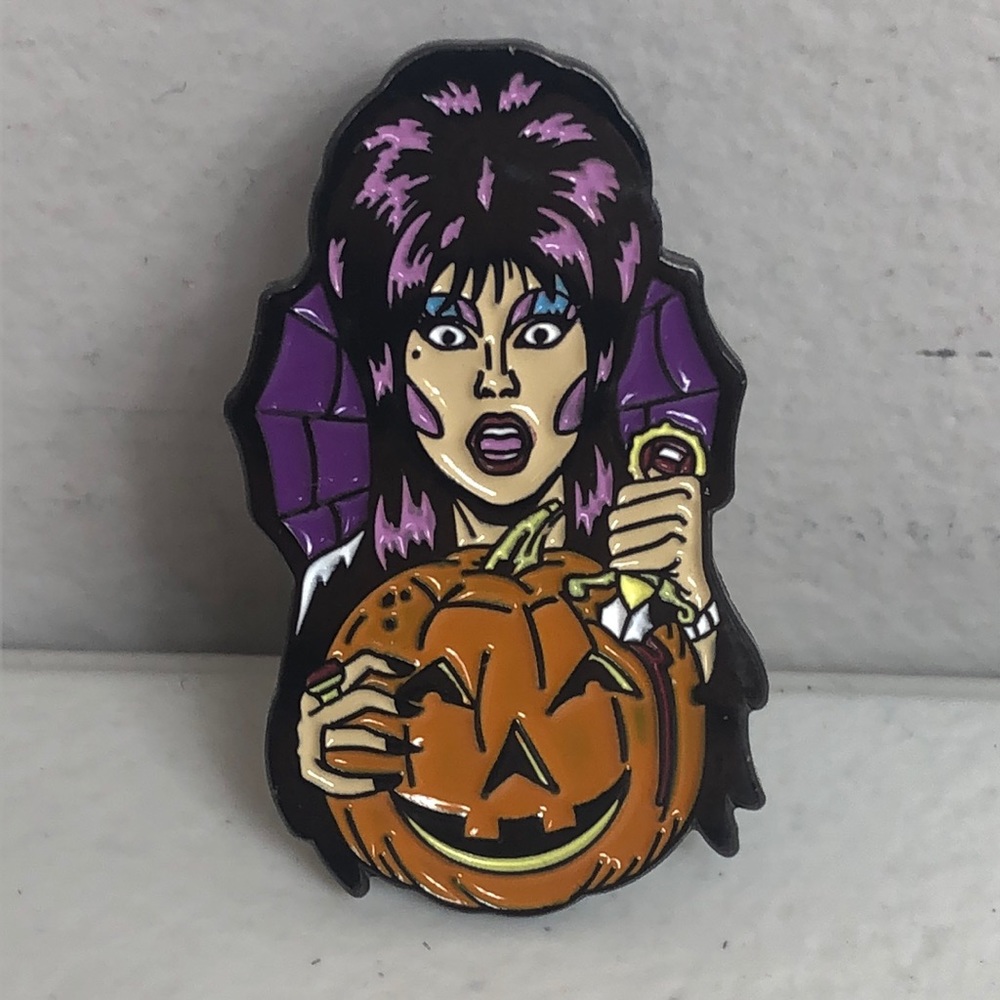 Elvira Pin Mistress Of The Dark